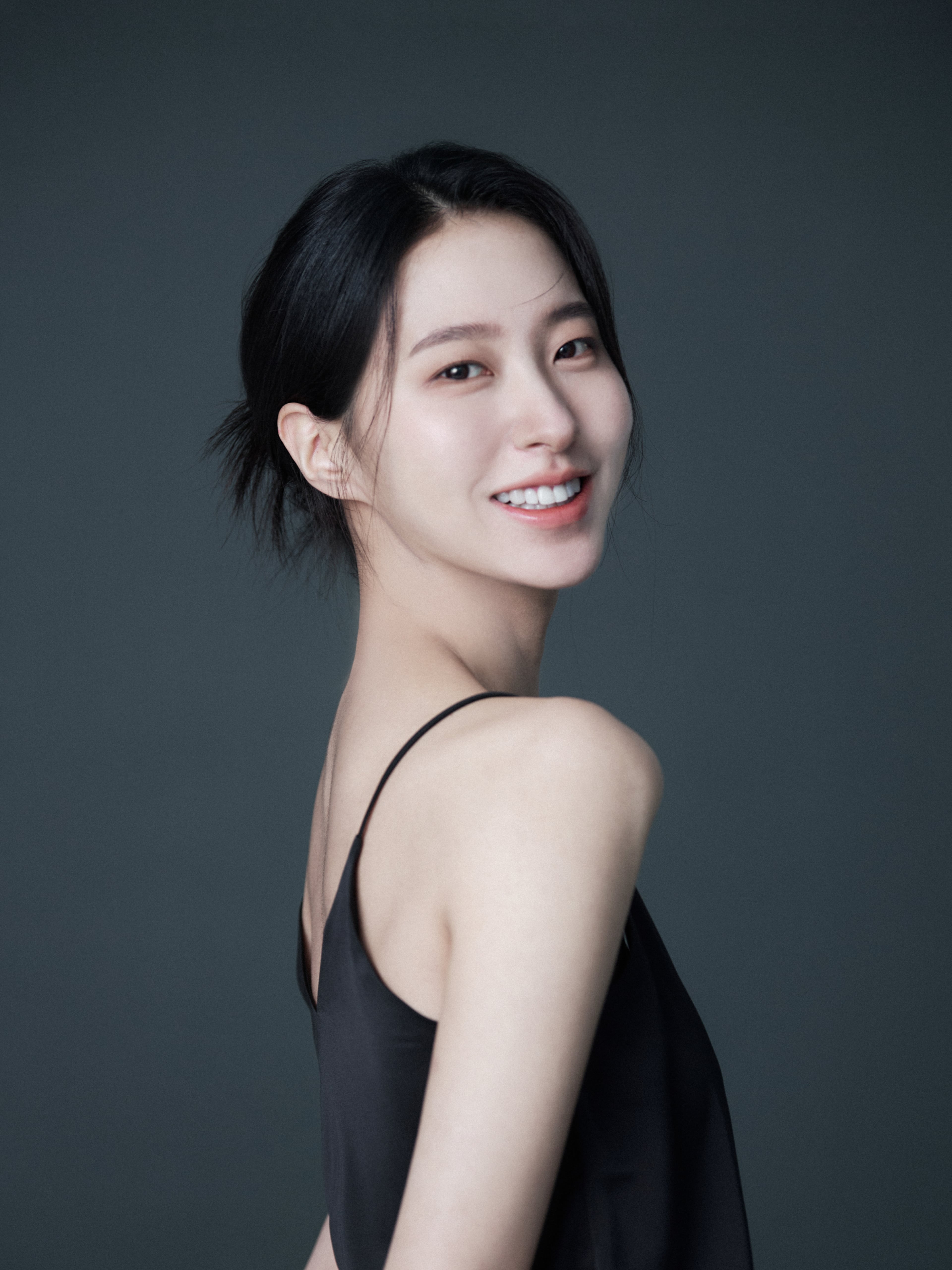 정지유 JUNG JI YU